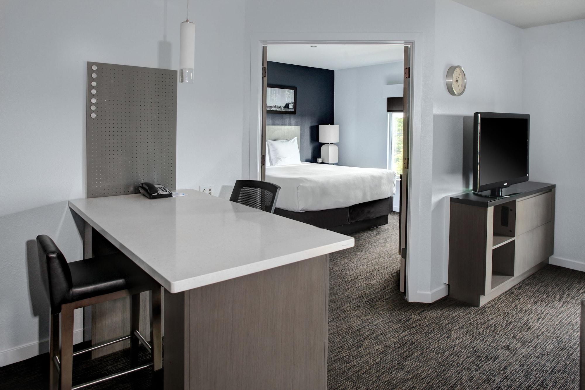 Отель Hyatt House Sterling/Dulles Airport North Экстерьер фото